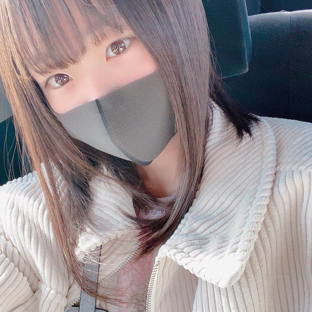 雪月心愛さんのインスタグラム写真 - (雪月心愛Instagram)「今日もとても寒かったね❄ 明日からまた1週間一緒に頑張ろう‪❤︎‬‪  #冬#寒い#⛄️#マスク#アイドル#idol#高校生#jk#fjk#おやすみぃあ」1月24日 20時01分 - mia_crownpop