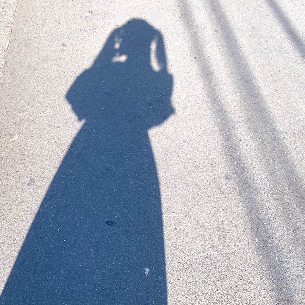しらいちゃんのインスタグラム：「🖤」