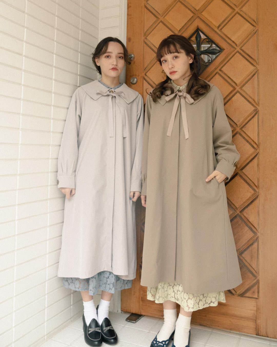 のインスタグラム：「.﻿ LEBECCA boutique﻿ Original New Arrival🕊﻿ ﻿ 夢見る日々のリボンコート﻿ ¥17,600(tax in)﻿ ﻿ 🎪ラフォーレ原宿店﻿ 1/25 11:00〜﻿ 📲WEB STORE﻿ 1/25 21:00〜﻿ ﻿ ﻿ #夢見る日々のリボンコート﻿ #LEBECCAboutique﻿」