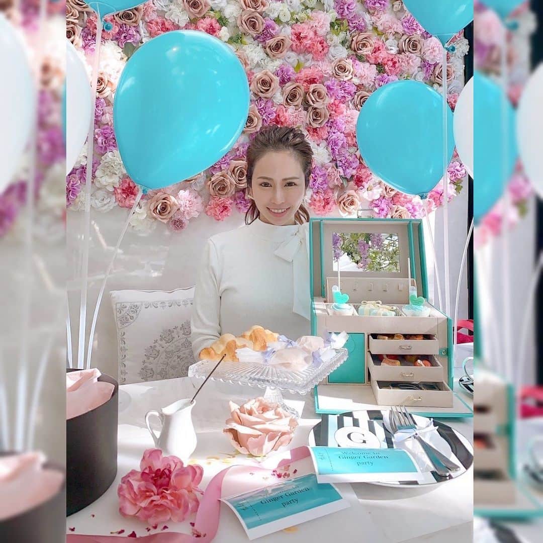 sakiさんのインスタグラム写真 - (sakiInstagram)「ティファニーで朝食を×Ginger garden AOYAMA . 最長3ヶ月待ちだったアフタヌーンティーも今月で終了🙏 間に合って良かった🥰🥰 . 店内もとにかく可愛くて女性客オンリー！笑 お誕生日のお祝いにもピッタリ🥂🎂 . 2月からもまた映える新しいアフタヌーンティーが始まるので目が離せない🙌 . . @gingergardenaoyama @tokyo_joshibu  #アフタヌーンティー #アフタヌーンティー巡り #アフタヌーンティー好きな人と繋がりたい #映えカフェ #映えスイーツ #映えスポット #映え写真 #スイーツ巡り #スイーツテロ #東京女子部 #東京カフェ #おしゃれカフェ #おしゃれカフェ東京 #カフェスタグラム #オズモール #ozmall #tokyo_joshibu」1月24日 20時29分 - saki_0806