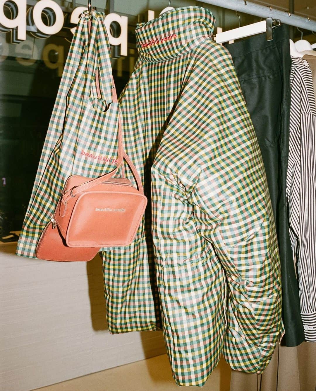 ビューティフルピープルさんのインスタグラム写真 - (ビューティフルピープルInstagram)「⁠⁠2021 Spring Collection⁠⠀ ⁠⠀ ⁠▪︎ coating check padding coat ▪︎ poketable shopping bag ⁠⠀ ⁠⠀ ⁠ー﻿⁠⠀ @parco_shibuya_official⁠⠀ Photo - Kisshomaru Shimamura @kisshomaru﻿⁠⠀ Text - Aika Kawada @lemon_aikakawada﻿⁠⠀ Edit - RIDE MEDIA & DESIGN inc.﻿⁠⠀ ー﻿⁠⠀ ⁠⠀ ⁠#beautifulpeople⁠⠀ #21Spring⁠⠀ #SideC⁠⠀」1月24日 20時50分 - beautifulpeople_officialsite