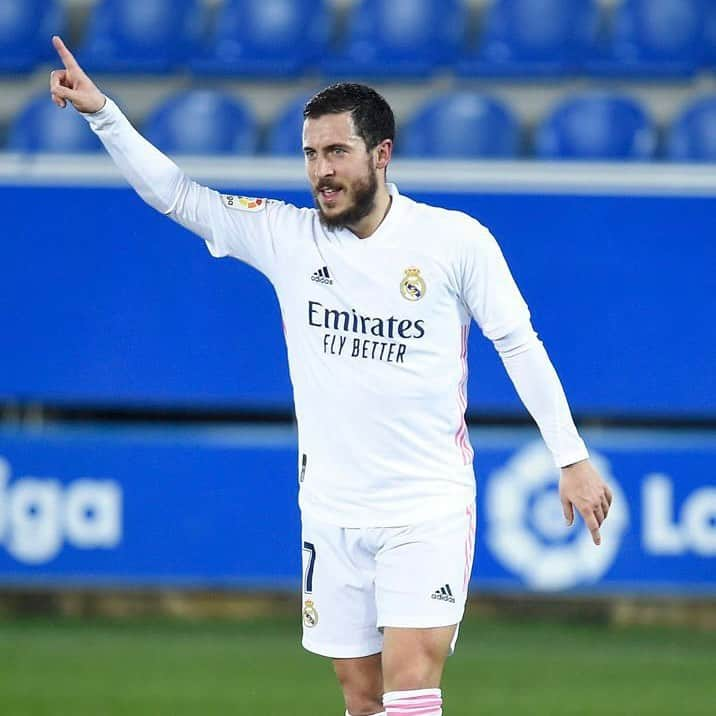 エデン・アザールのインスタグラム：「A good night, well played boys. #halamadrid 🥅 ⚽️」