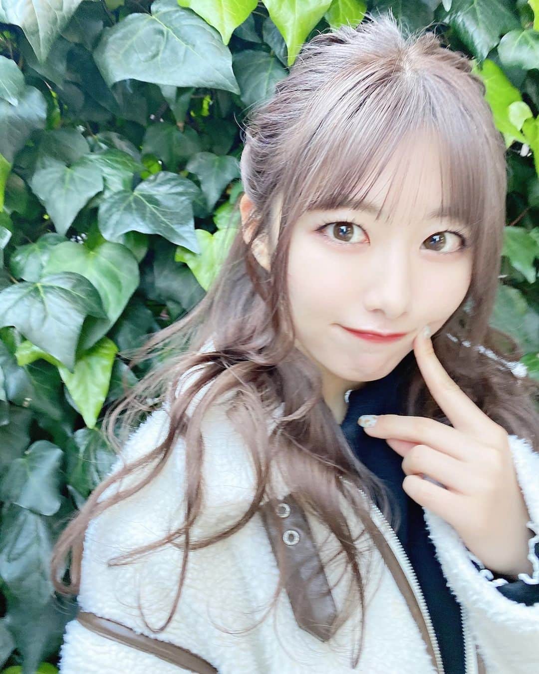 高橋みおのインスタグラム：「🤍﻿お知らせ🤍 ﻿  この度、私高橋みおのオフィシャルファンコミュニティ﻿ " Miochin Family "をFaniconさんで開設しました🍒❤︎﻿ ﻿ ﻿ 私の大好きな人に、楽しい嬉しい気持ちを﻿ 1番に共有していきたいなあと☺︎﻿ ﻿ ﻿ ここには載せられないような﻿ オフなゆる〜い写真とかも載せていきたい！笑﻿ ﻿ ﻿ 詳しくはTwitterをみていただけたらなと❤︎﻿ 2021年もみおちんと過ごしてください☺️🍒﻿ ﻿ ﻿ ﻿ ﻿ ﻿ ﻿ ﻿ ﻿ ﻿」