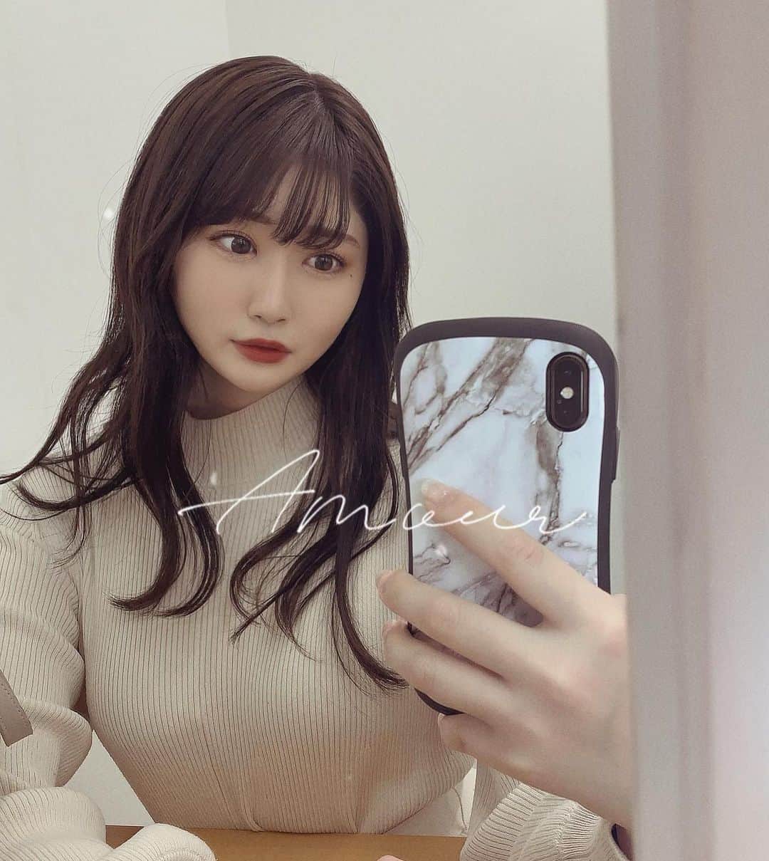 坂口莉果子のインスタグラム：「📸  ・ ・ ・ #shooting #japan #tokyo #japanesegirl #japan_of_insta #instagood #instalike #photography #swarovski #撮影 #ポートレート #撮影モデル #被写体 #日本 #東京 #被写体モデル  #骨格診断 #撮影モデル #撮影依頼募集中 #サロンモデル#サロンモデル募集中#パーソナルカラー診断 #portrait #portraitphotography #followme #lfl #model #jp_portrait部 #作品撮り #過去pic」