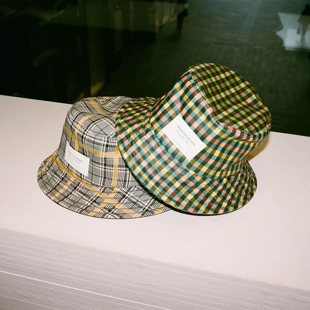 ビューティフルピープルさんのインスタグラム写真 - (ビューティフルピープルInstagram)「⁠2021 Spring Collection⁠⠀ ⁠⠀ ⁠▪︎ dobby glen check bucket hat ▪︎ coating check bucket hat ▪︎ name tag totebag ⁠⠀ ⁠ー﻿⁠⠀ @parco_shibuya_official⁠⠀ Photo - Kisshomaru Shimamura @kisshomaru﻿⁠⠀ Text - Aika Kawada @lemon_aikakawada﻿⁠⠀ Edit - RIDE MEDIA & DESIGN inc.﻿⁠⠀ ー﻿⁠⠀ ⁠⠀ ⁠#beautifulpeople⁠⠀ #21Spring⁠⠀ #SideC⁠⠀」1月24日 21時25分 - beautifulpeople_officialsite