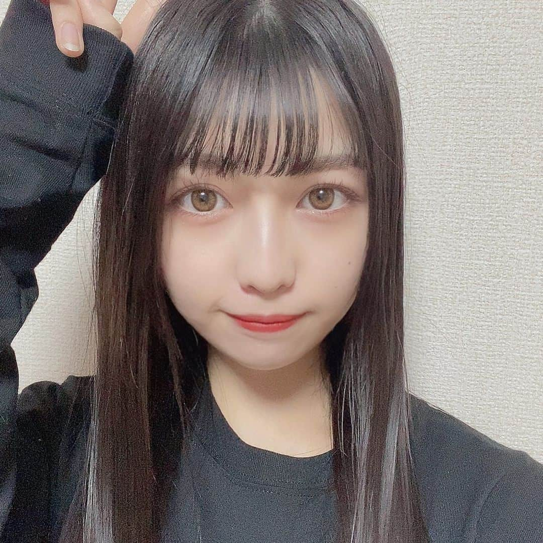 西本莉美のインスタグラム：「今日のカラコンはレヴィアのペールミラージュ👁 ちょっと柄が濃いからメイクも強い方が合うかな」