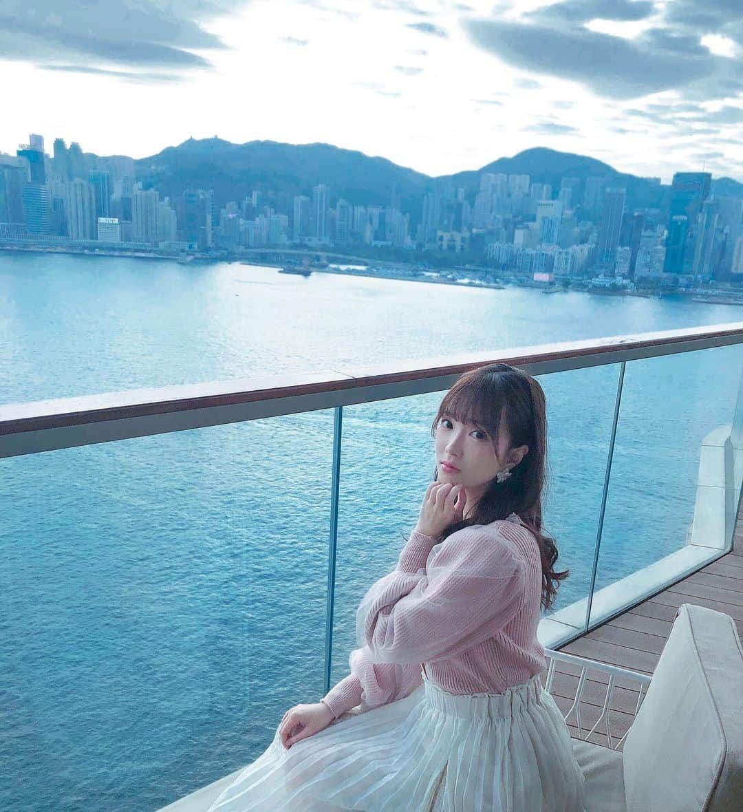 キアナのインスタグラム：「テラス付きのお部屋ステイしました♪ . 暖かい季節ならテラスで一杯飲むのいいかも🥂」