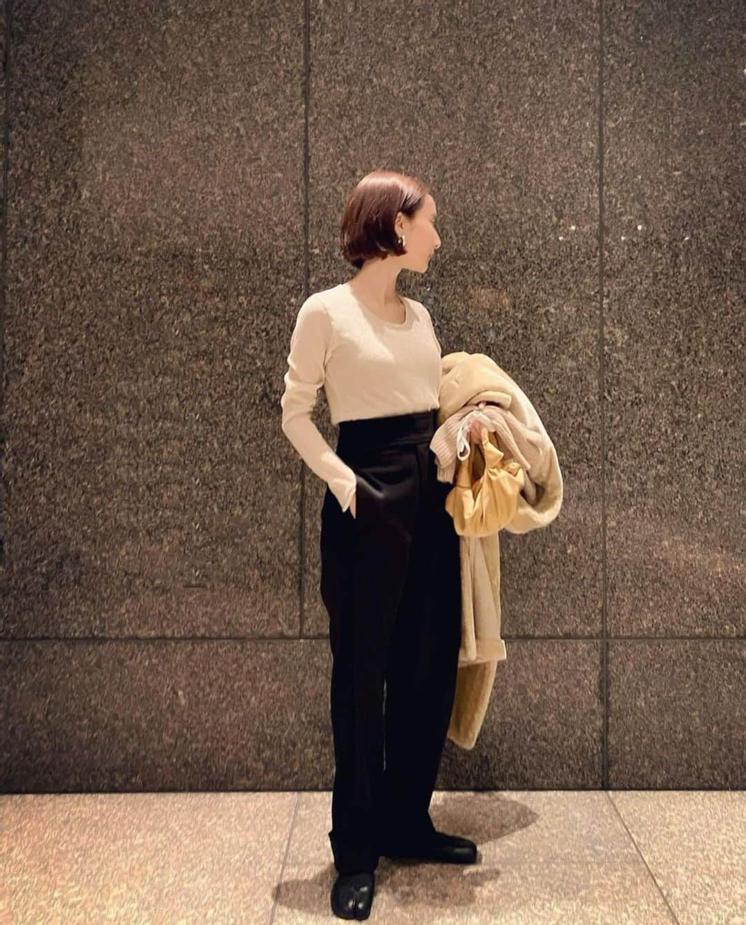 佐藤涼実さんのインスタグラム写真 - (佐藤涼実Instagram)「today's #ootd 髪を切りました つるんとコンパクトな耳かけボブ♡」1月24日 22時06分 - suzumi_sato