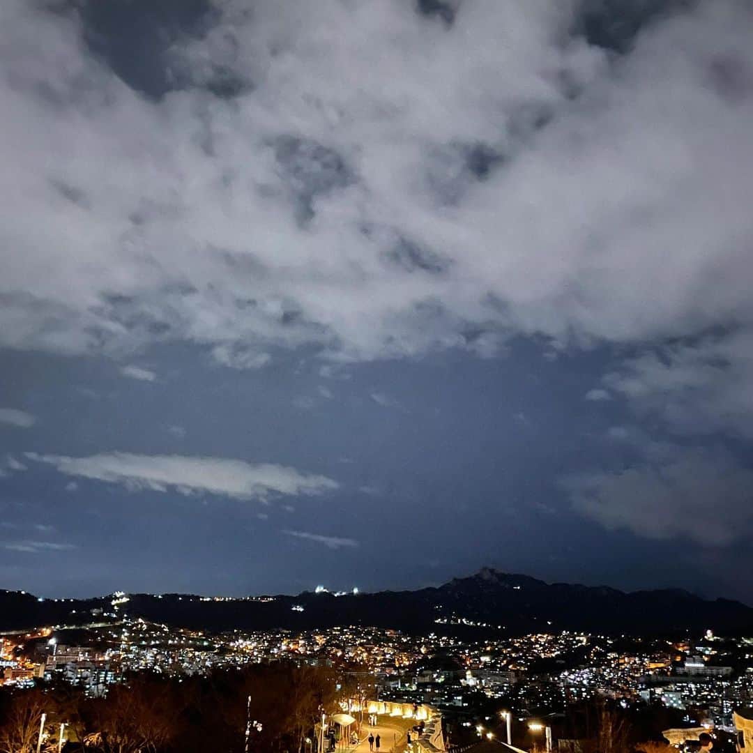 のインスタグラム：「🌃」