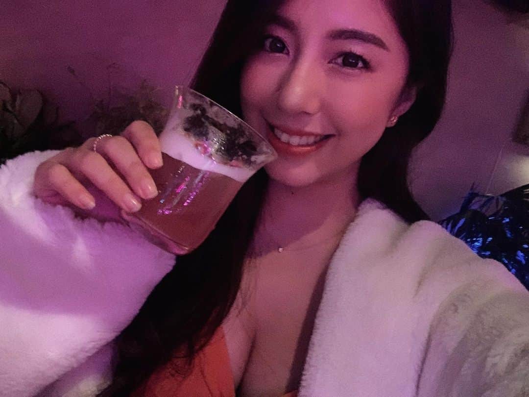 辜莞允（Nono Ku）のインスタグラム：「Saturday night💛」