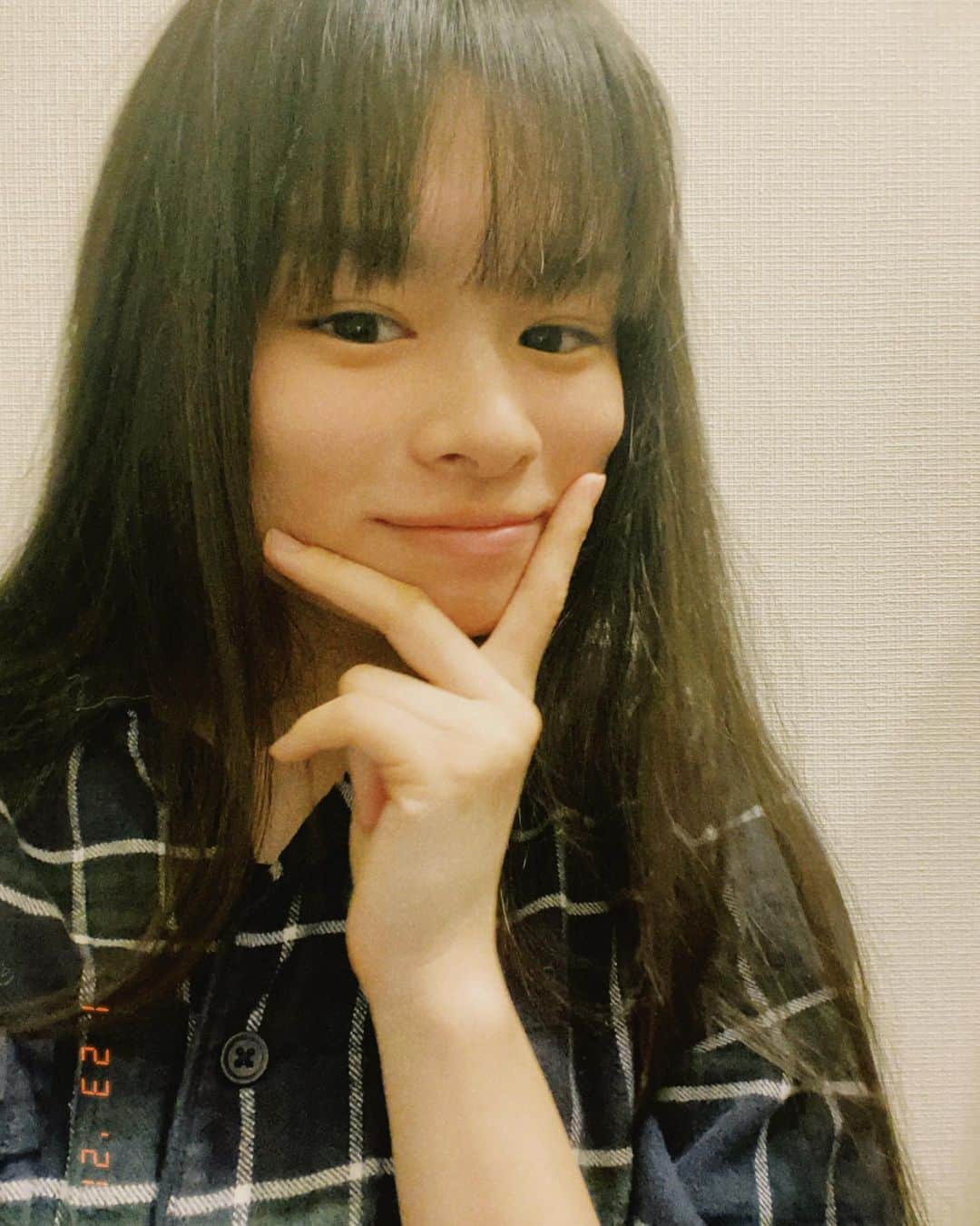 のインスタグラム：「パジャマで失礼します.. 日曜は夜のドラマで心臓ばっくばっくしてから寝るのが日課になりそう💭」