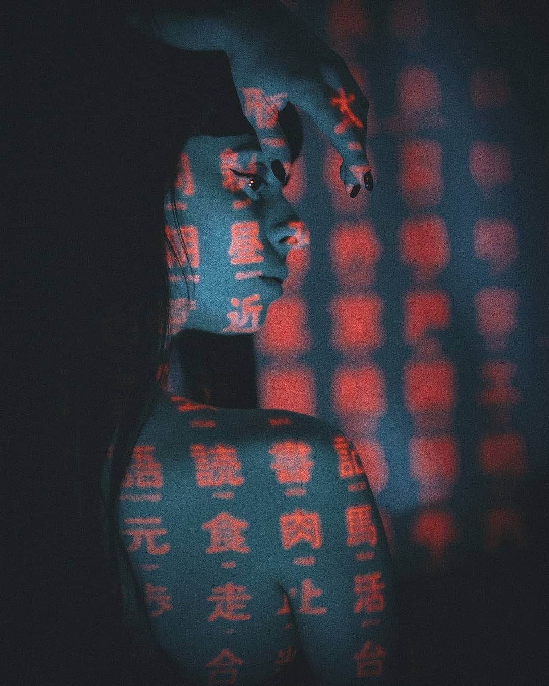 Berlin Tokyoさんのインスタグラム写真 - (Berlin TokyoInstagram)「Glow in the dark. . . W/ @beatricelouve . . . #hellofrom #berlin」1月24日 22時43分 - tokio_kid