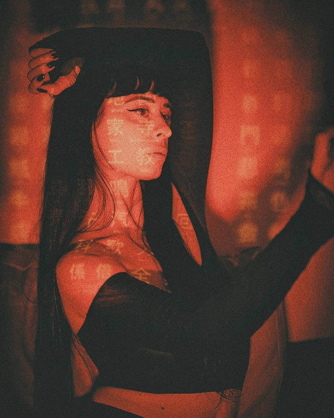 Berlin Tokyoのインスタグラム：「Glow in the dark. . . W/ @beatricelouve . . . #hellofrom #berlin」