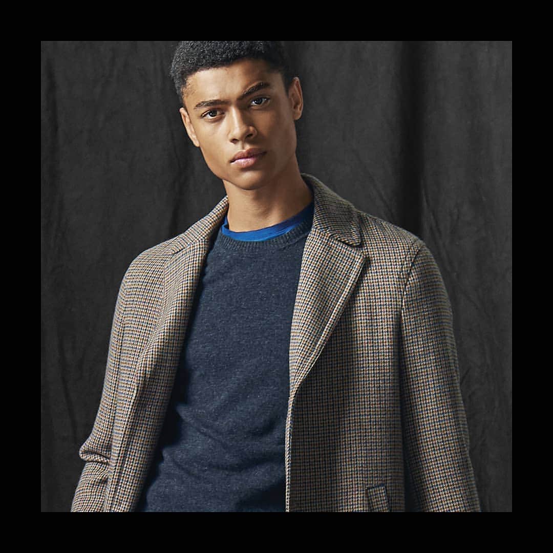 シスレーのインスタグラム：「EVERYBODY WANTS THEM:  the most-loved items from #FW20. #sisley #sisleyfashion #man」