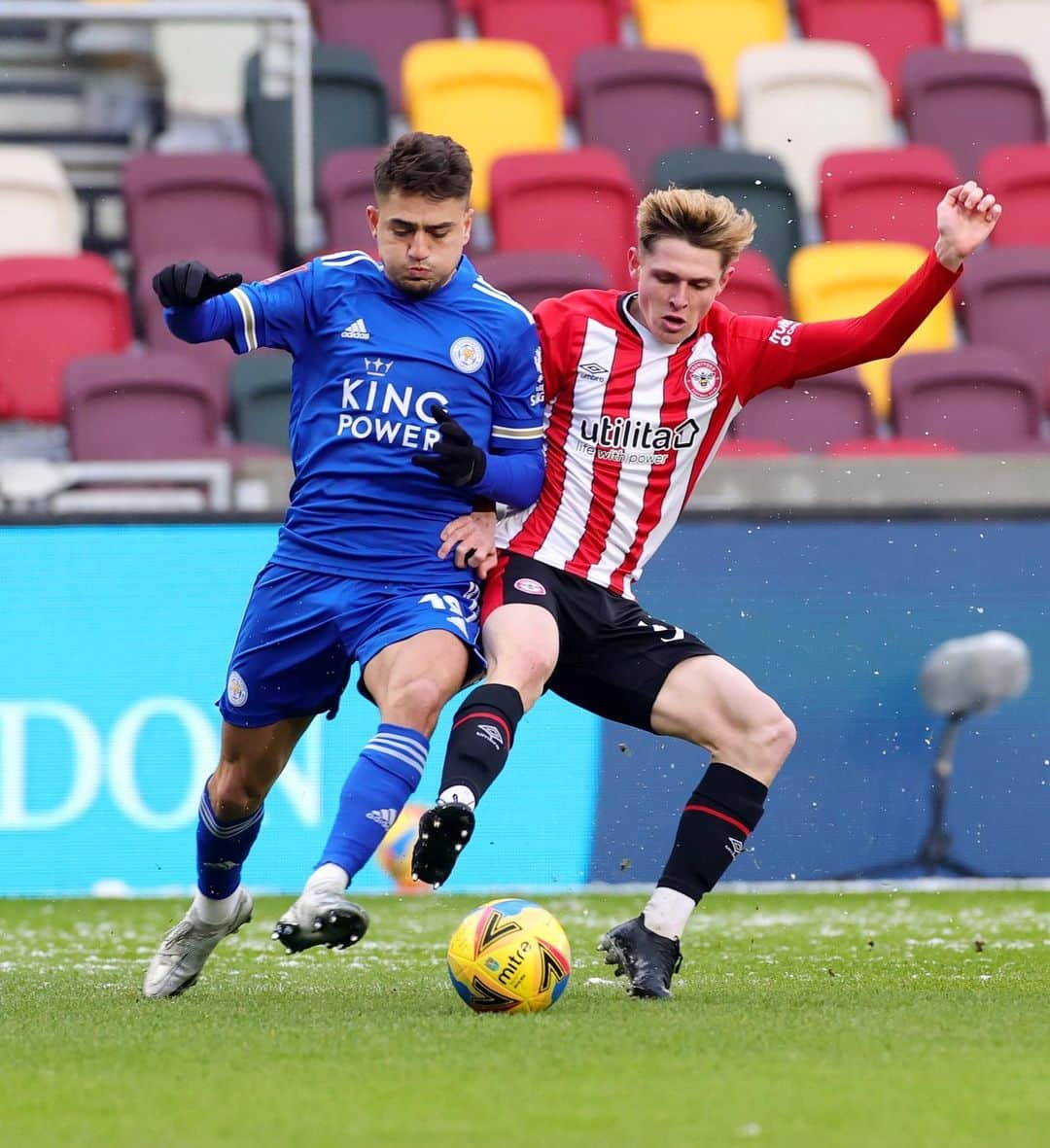 レスター・シティFCさんのインスタグラム写真 - (レスター・シティFCInstagram)「After a positive start from the Foxes, Brentford have taken the lead on six minutes.  #BreLei • #lcfc • #FACup」1月24日 23時40分 - lcfc