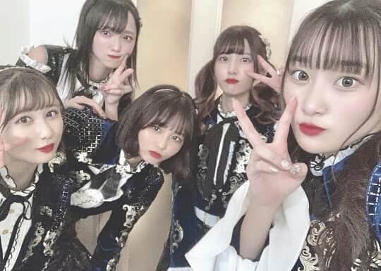 齋藤樹愛羅のインスタグラム：「Um, look at Lip now! I thought, I didn't tweet! !! Why is that! !! Aho! !! ?? Lol Thank you for the love party! Risa Aizawa was wondering about her hairstyle and was trying to make it a twin, but Nori and I prefer a half twin! Immediately after saying that, we twinned together Forget the eyebrows that are not mascara 1 Like it! I thought it was my tweet, but I was disappointed with 2 likes Eyebrows 笑笑笑笑」