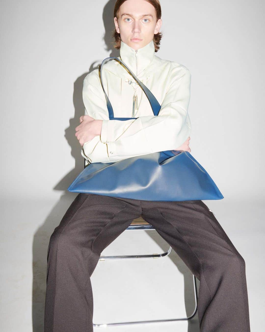 ジルサンダーのインスタグラム：「#JILSANDER Men’s Fall/Winter 2021 Collection 📸 @chris.rhodes  #JilSanderbyLucieandLukeMeier」