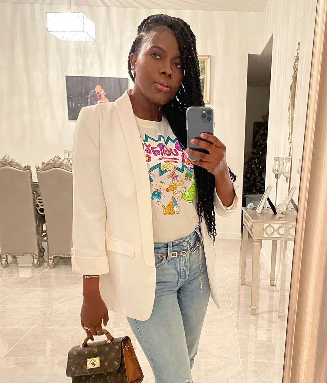 ロック&リパブリックのインスタグラム：「New favorite outfit: This blazer graphic tee combo. ✨Tap to shop casual and cute styles. #regram @fashionfreak1__ #Kohls」