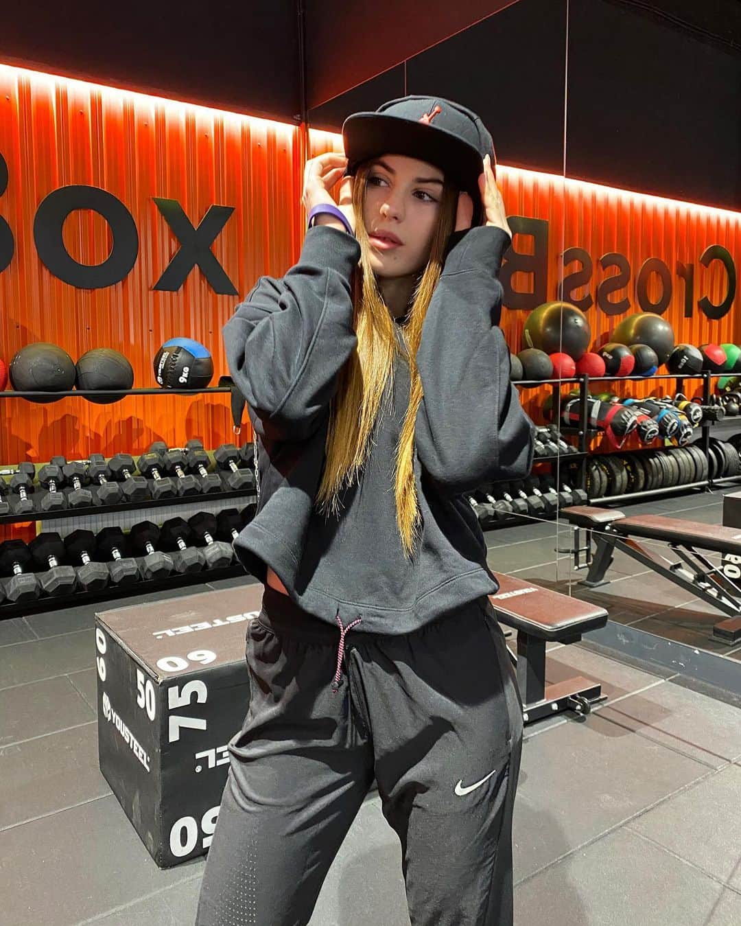 Maria Tarabanskayaのインスタグラム：「Will not get bored 🖤」