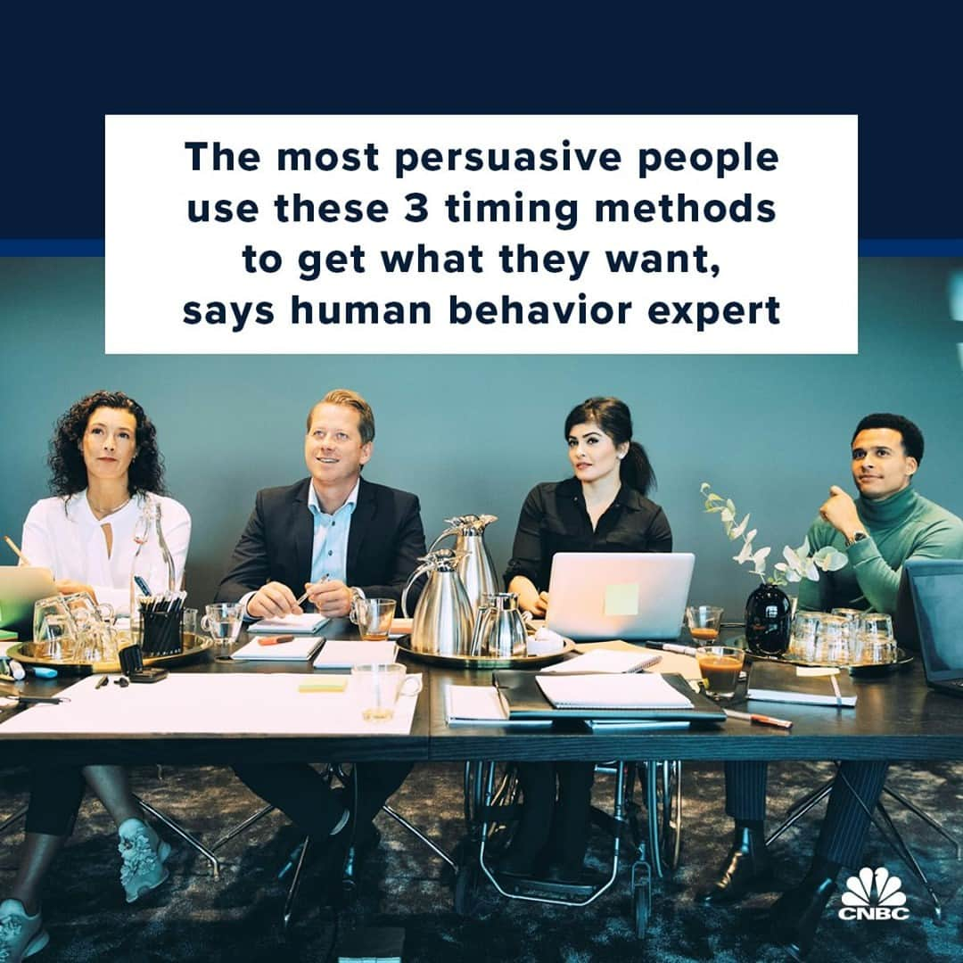 CNBCさんのインスタグラム写真 - (CNBCInstagram)「In our quest to become better persuaders, we often focus on what we need to do and how we need to do it. But, after decades of studying the science of persuasion, human behavior experts have discovered something new: We also ought to focus on the when of these decisions.⁠ ⁠ The most persuasive people use three timing methods to boost their chances of getting what they want.⁠ ⁠ First is to know when you should (and shouldn’t) go first. Many persuasive encounters are “serial competitions,” in which people appear one after another. A lot of research distills down to some useful guidelines for when you want to go first — and when you don’t. You’re better off going first when you are not the default candidate or there are relatively few other candidates. You’re better off going later if there are a lot of competitors or if the criteria for selection are unclear. ⁠ ⁠ Find the other two key timing methods persuasive people use at the link in bio. (With @CNBCMakeIt).」1月25日 12時00分 - cnbc