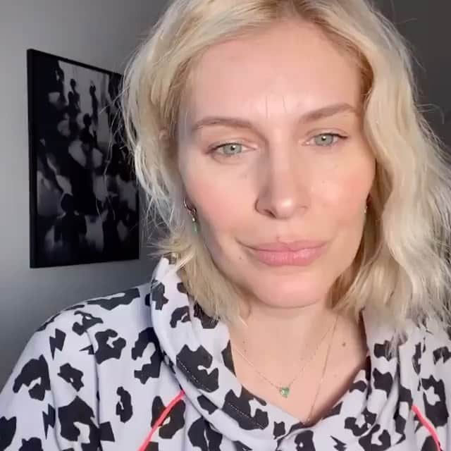 レナ・ヘディのインスタグラム：「And then this .... @mamastillgotit_ 💥💥💥😂」