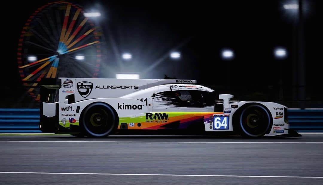 フェルナンド・アロンソのインスタグラム：「Daytona 24h virtuales terminadas ⌛️⏳⌛️⏳⏳⏳⏳! Grandísima experiencia y segundos en nuestro split!! Aunque sin dormir mucho...😂, nos lo hemos pasado en grande @rubarrichello @tkanaan @ollipahkala @veloce_isaac21 !! Ojalá repetir pronto! 🤩 Gracias @ais_simulators @kimoa @rawsuperdrink」