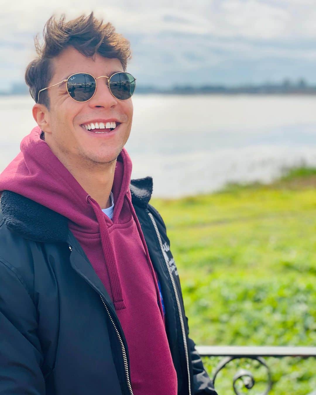 オリベル・トーレスのインスタグラム：「Be positive➕」