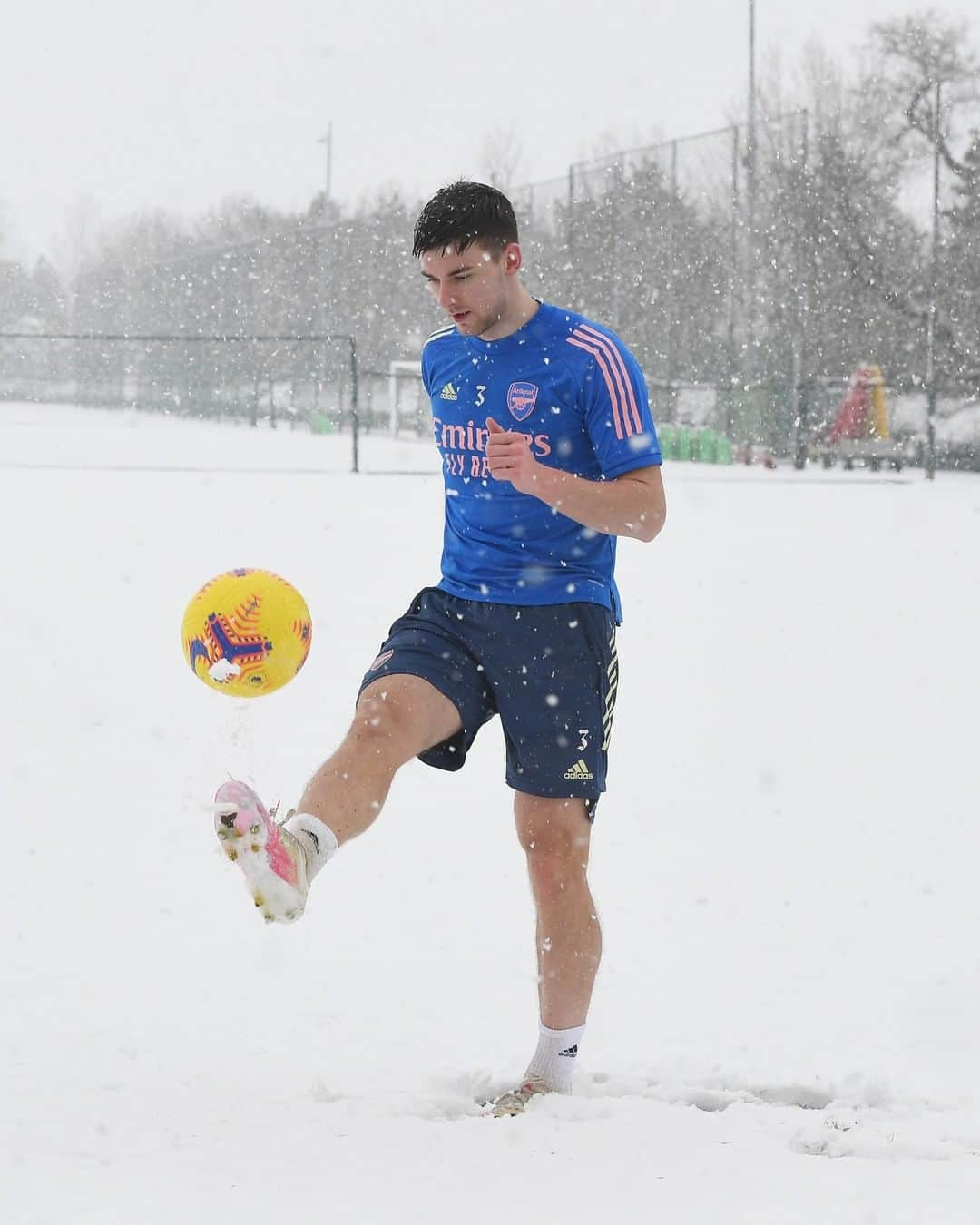 アーセナルFCさんのインスタグラム写真 - (アーセナルFCInstagram)「Whatever the weather 💪❄️」1月25日 5時30分 - arsenal