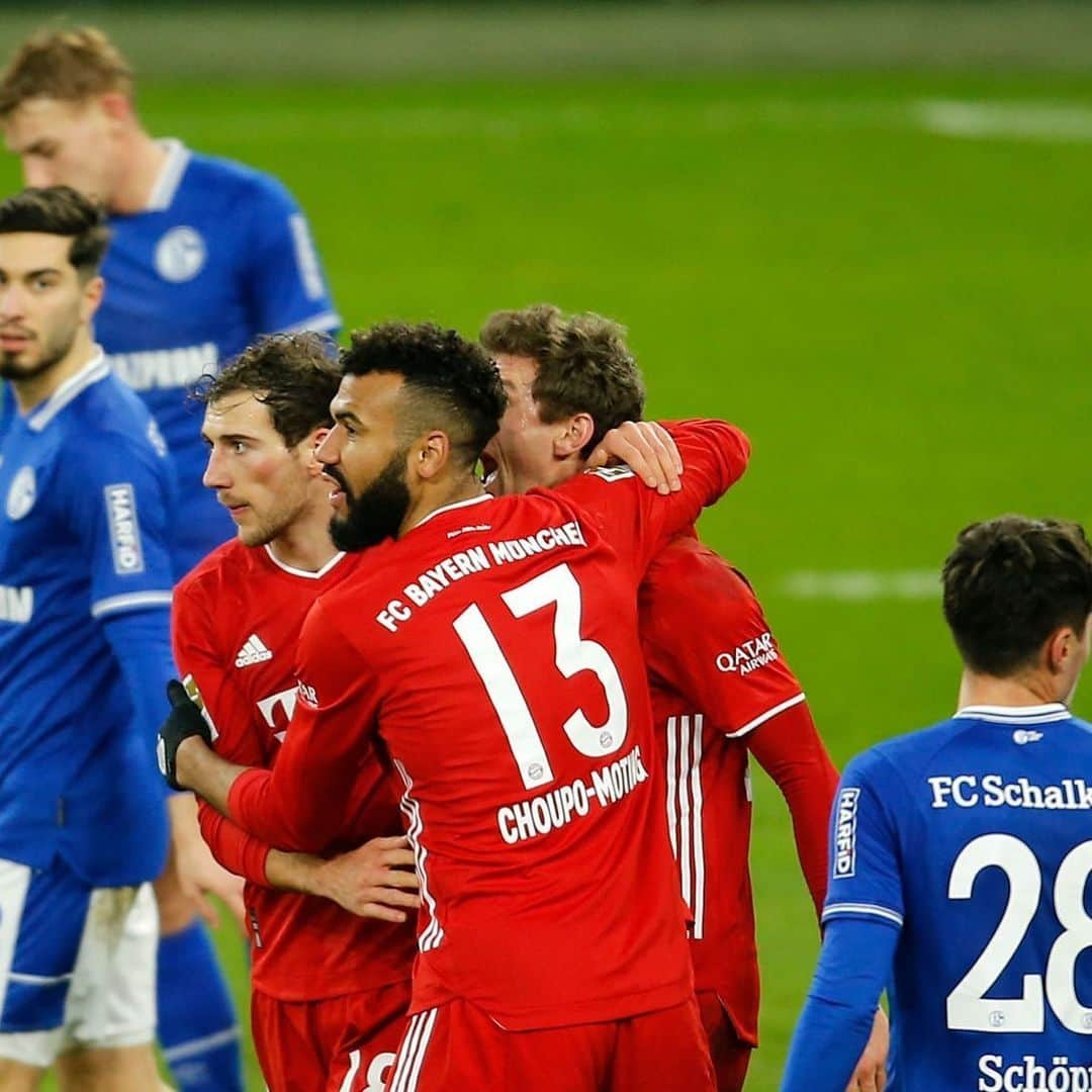 エリック・マキシム・シュポ＝モティングのインスタグラム：「Great victory tonight @fcbayern  🔴💪🏾⚪️.  It was great to see some familiar faces again @s04 👊🏾」