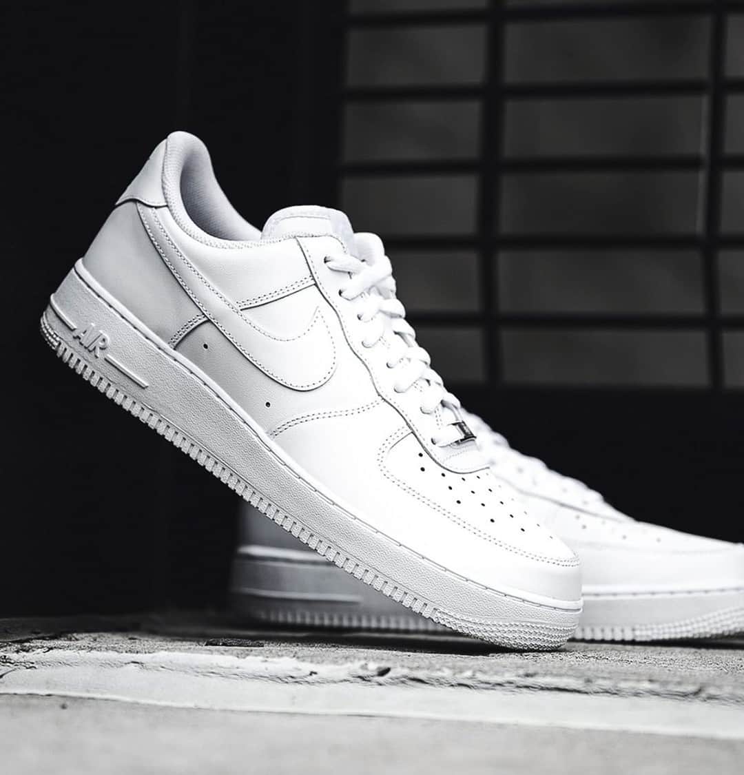 Foot Lockerのインスタグラム：「The ultimate classic. Shop #Nike AF1s online and in-store.」