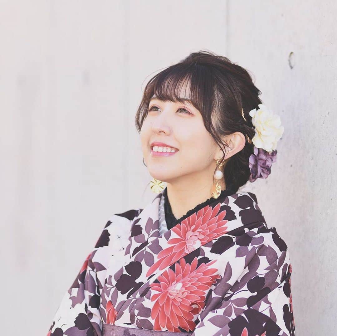 井上麗夢のインスタグラム：「おはよ☀️﻿ ﻿ 昨日は寒かったね〜。﻿ 雪にならなかったけど、、﻿ ﻿ ﻿ 今日はYouTube撮影に﻿ 行ってくるよ☺️✨﻿ ﻿ やっと1本目の編集がおわった！﻿ 土台ができてしまえば﻿ 残りはそれにのっけていくだけ🤔✨﻿ ﻿ ﻿ よおおおし頑張るぞー！﻿ ﻿ ﻿ ﻿ Twitter:@Remu_19﻿ ﻿ ﻿ ﻿ #カメラ女子 #カメラ女子部 #ipone #東京写真部 #写真部 #instagood  #olympuspen #写真好きな人と繋がりたい  #写真を撮るのが好きな人と繋がりたい  #カメラ好きな人と繋がりたい #カメラマン募集 #ファインダー越しの私の世界  #フィルター越しの私の世界 #ポートレート #ポートレートモデル #女優 #井上麗夢　#YouTube #ダイエット #写真集　#言霊 #被写体モデル」