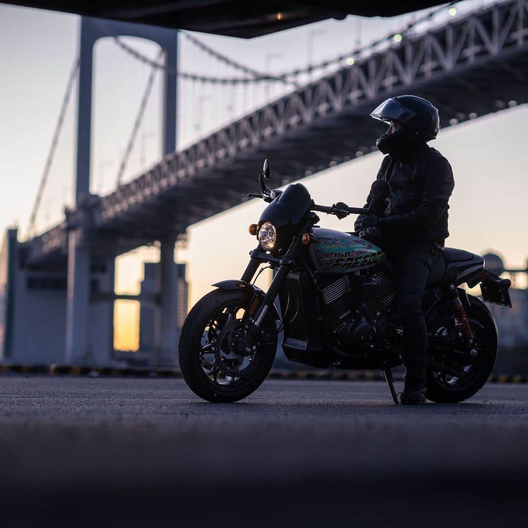 Harley-Davidson Japanさんのインスタグラム写真 - (Harley-Davidson JapanInstagram)「新たな一日の始まり。#ハーレー #harley #ハーレーダビッドソン #harleydavidson #バイク #bike #オートバイ #motorcycle #ストリートロッド #streetrod #xg750a #ライド #ride #アーバン #urban #東京 #tokyo #2021 #自由 #freedom」1月25日 6時37分 - harleydavidsonjapan