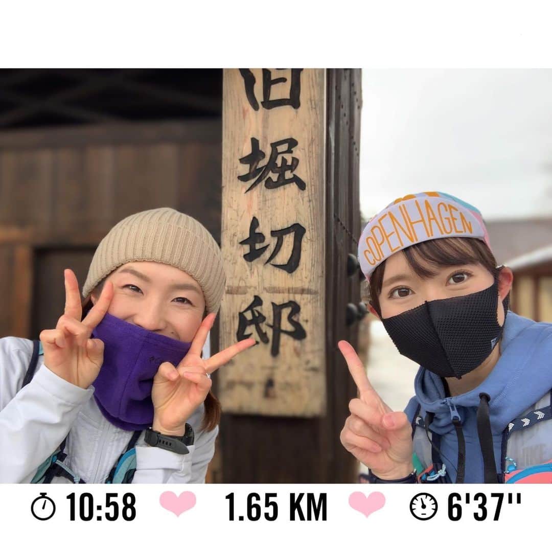 長谷川朋加のインスタグラム：「♡  ✎५⋆*{ ℕ𝕠𝕨 𝕠𝕣 𝕟𝕖𝕧𝕖𝕣( ˘ ³˘)♥︎ } ୨୧ -------------------------------- ୨୧  おはようございます☀ ゴルフバッグがようやく手元に♡ PEARLY GATES可愛い☺︎ 大好きなピンクに一目惚れ！  ラウンドデビューに向けてコツコツと⛳️ 今年はゴルフを極める一年にしたいな  コロナが落ち着いたら色んな場所で ゴルフがしたーーーーーい🏌️‍♀️💓 妄想しながら直走ります。笑 それまでは可愛いゴルフグッズを集めて 可愛いゴルファーの動画を見て ニヤニヤしておこう(*´꒳`*)  週始めの月曜日！ にっこり笑顔でいきましょー🏃‍♀️  写真はいつかのあこぴ♪ ちょいとそこまで買い出しラン！  ୨୧ -------------------------------- ୨୧ #やりたい事は全部やる #全力前向き前のめり #走るの大好き」
