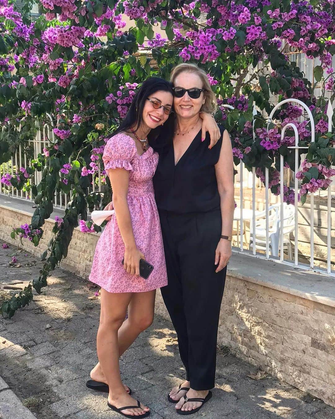 Merve Boluğurのインスタグラム：「Gezmeyi özledim🙂」
