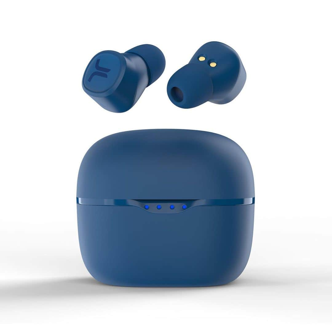 ウィーエスシーさんのインスタグラム写真 - (ウィーエスシーInstagram)「Available online now: Our WeSC True Wireless Earbuds keeps you connected at all times without the hassle of tangled cables. Recharge and go out all day, fully charged it will play your favorite playlists for up to 20 hours. The Earbuds are iPX6 rated, so it will hold up against elements like heavy rainfall and high pressure water.  • • • • • • • #wesc #wescheadphones #wearethesuperlativeconspiracy #headphones #music #earphones #headphone #bluetooth #audio #headset #wirelessheadphones #airpods #earbuds #audiophile #wireless #bluetoothheadphones #iphone #earphone #hifi #tech #headphonebluetooth #sound #samsung #gadgets #apple #headsetbluetooth #headfi #technology #hypebeast #tlf」1月25日 7時49分 - wesc1999