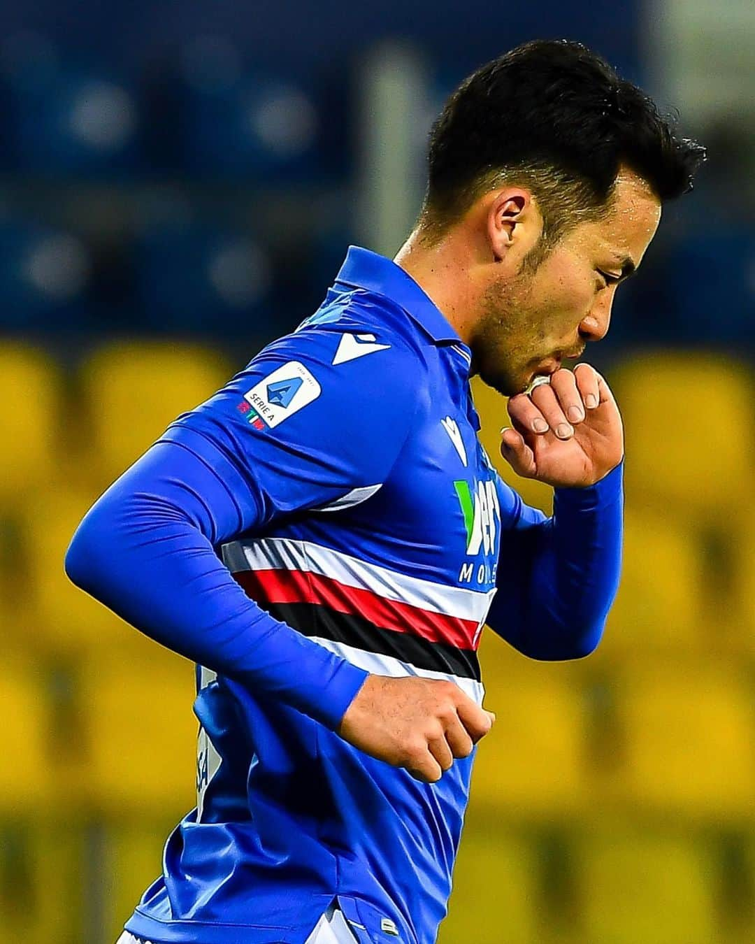 UCサンプドリアさんのインスタグラム写真 - (UCサンプドリアInstagram)「🇯🇵 🅑🅐🅝🅩🅐🅘 🇯🇵  🥰 Maya #Yoshida 🥰  #ParmaSamp.」1月25日 8時05分 - sampdoria