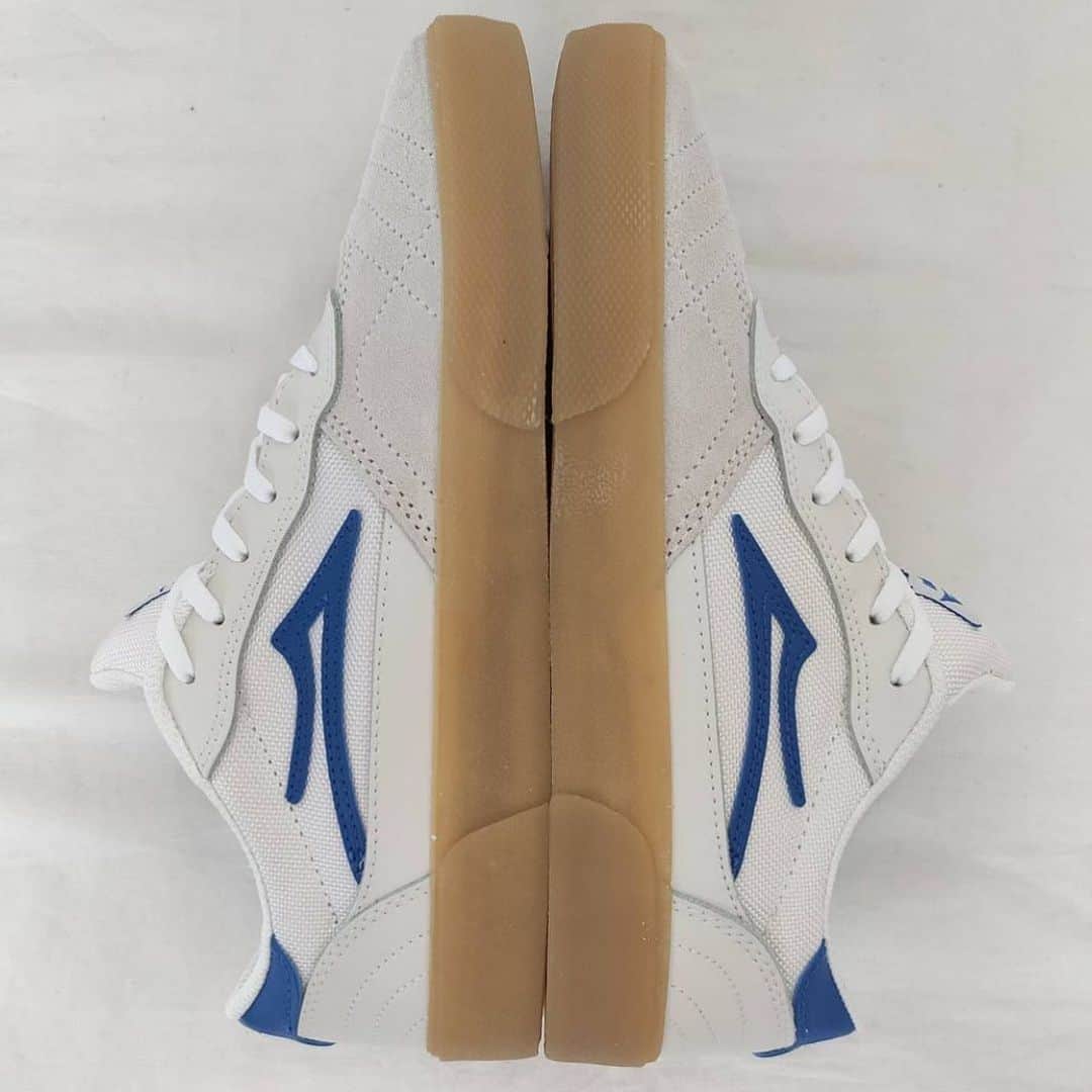 のインスタグラム：「@frontsideskateshop 🤝 Cambridge in White/Blue/Gum Suede Support your local skate shop! #Lakai #TheShoesWeSkate」