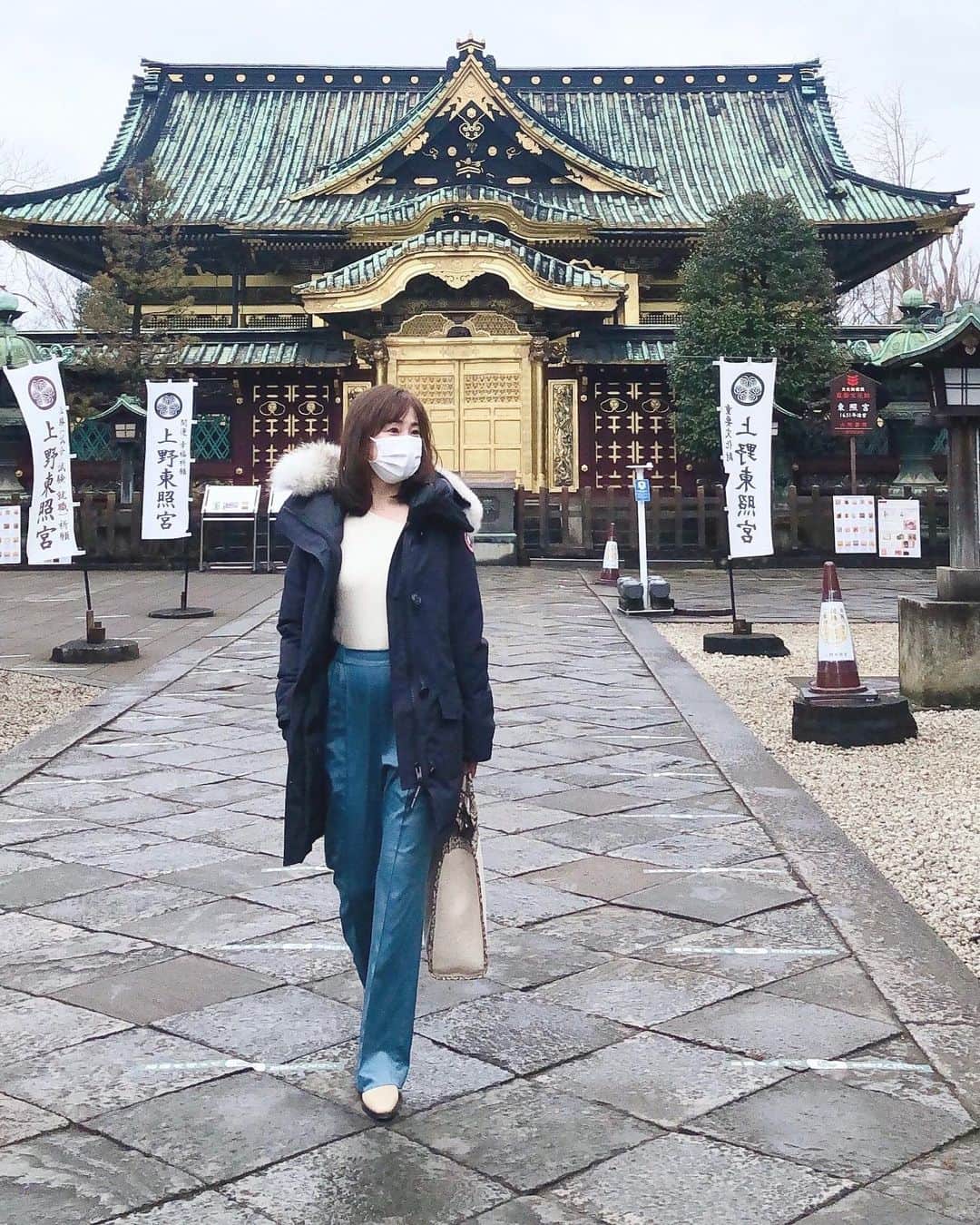 のインスタグラム：「おはようございます☀ 今週もよろしくお願いします❤️ 昨日、雨がやんだすきをみて… 上野東照宮へ✨✨  #上野東照宮 #他抜守 #お参り #芸能祈願」