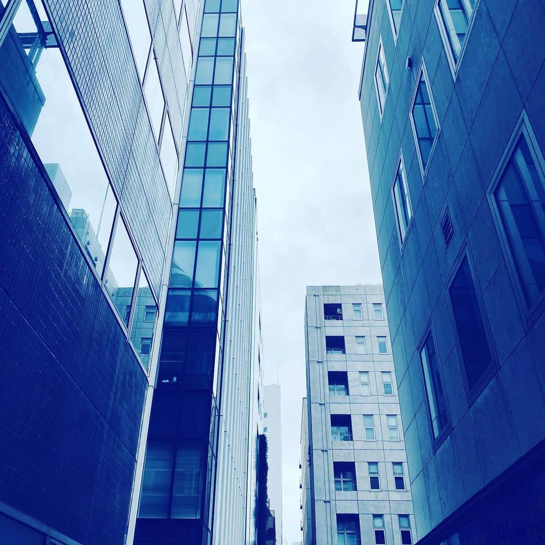 中野敬久さんのインスタグラム写真 - (中野敬久Instagram)「#cityscape #buildings #street #hunting #books #jinbocho」1月25日 8時31分 - hirohisanakano