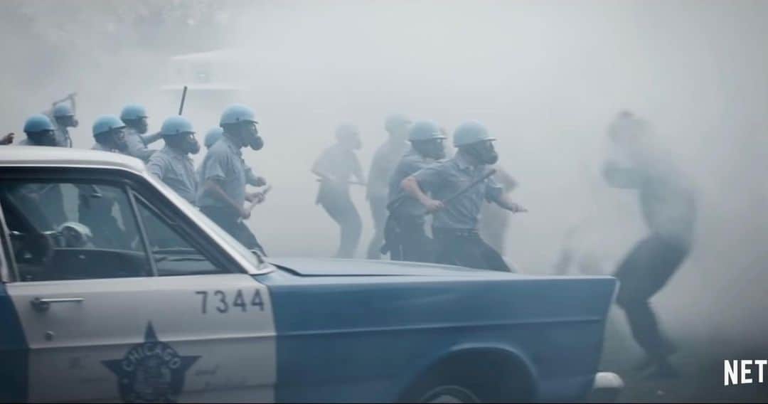 フェドン・パパマイケルさんのインスタグラム写真 - (フェドン・パパマイケルInstagram)「#thetrialofthechicago7 #aronsorkin #netflix  #cinematography #phedonpapamichael #panavision #arrialexalf #sashabaroncohen #markrylance #jeremystrong #yahyaabdulmateenii #eddieredmayne stills @nikotavernise」1月25日 8時34分 - papa2