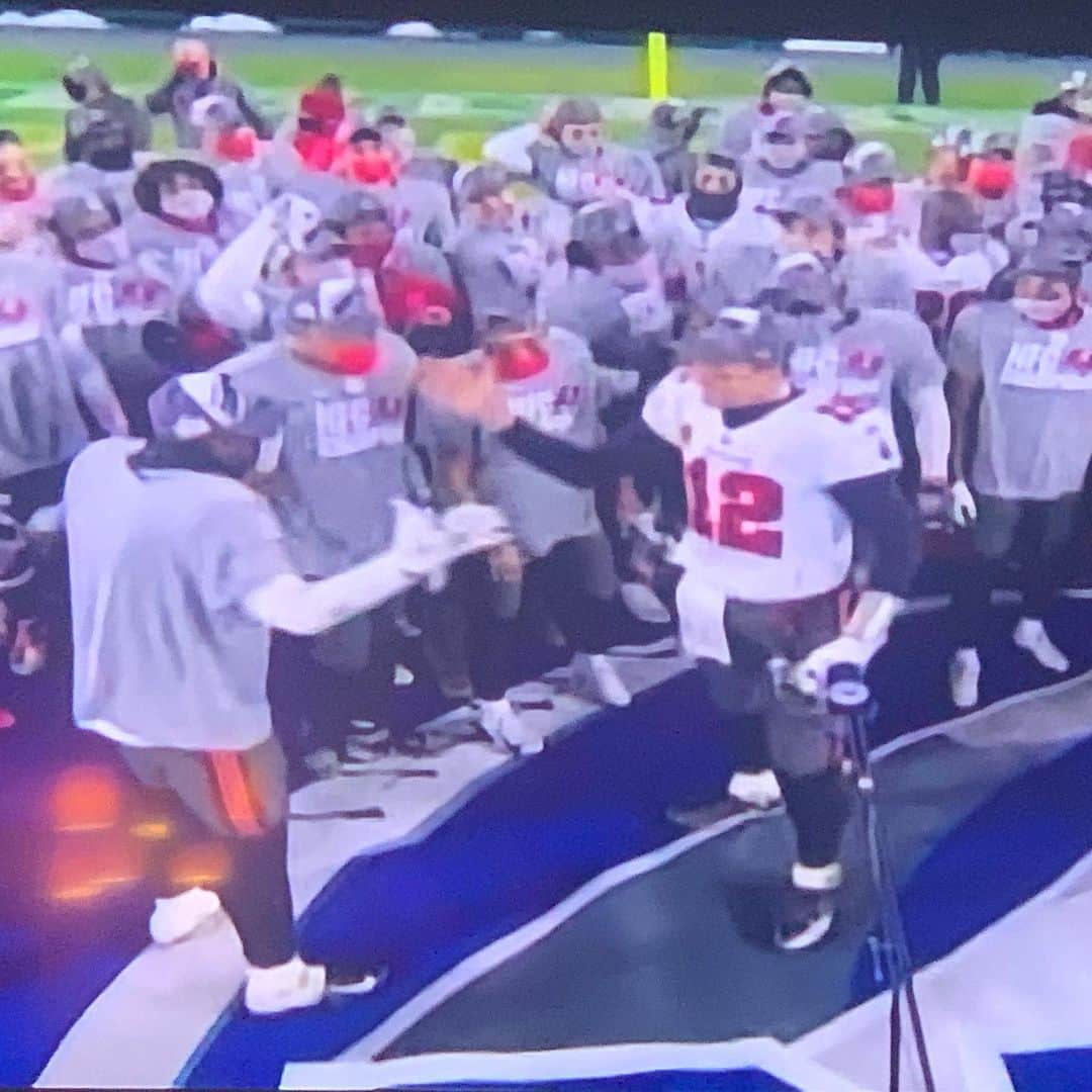 ハルク・ホーガンのインスタグラム：「Special shout out to the G.O.A.T. @tombrady ,thanks for bringing it home! You are now also a S.O.G. South of Gandy,a real Port Tampa boy!!! Brother!!! HH #tampabaybuccaneers」