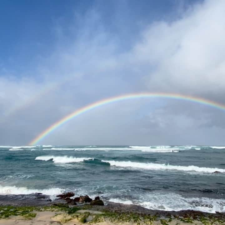 ILAのインスタグラム：「Beautiful day here 🌈 Make a wish!  • • • #ilaswim」