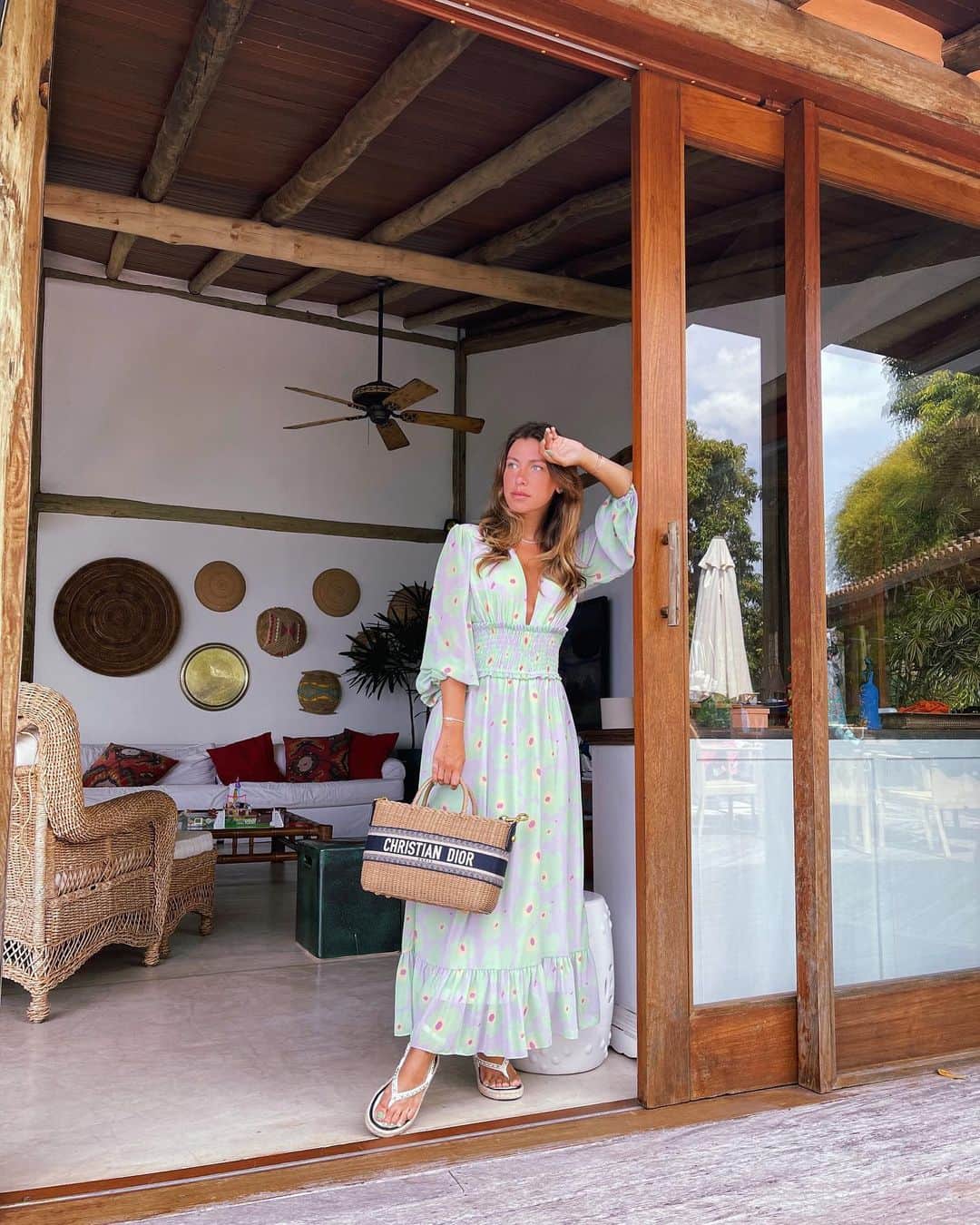 Glam4Youのインスタグラム：「Ilha ☀️ vestido @tigoficial」