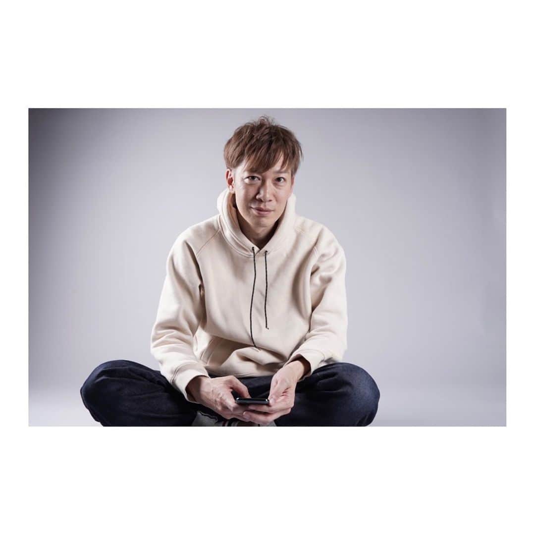 DJ U-ICHIのインスタグラム：「𝓶𝓸𝓷𝓭𝓪𝔂 今週もスタート。 良い一週間にして行きましょう！  色々と新たにリセット出来るところはして、気持ちも切り替えて行きたいと思います。  #Ucas配信   U-Cαʂƚιɳɠ Lιʋҽ  ＊ほぼ毎日のように配信してますので、遊びに来てみてください。 InstaやTwitterプロフィールのリンクからTwitcasting にて飛べるかと思います。  @djuichi0223  https://twitcasting.tv/djuichi0223/  #1月25日 #djuichi #ucas  _________________________________ #dj #djlife #djstyle #twitcastinglive #tokyo #kyoto #osaka #nagoya #streetphotography #sonya7iii  #portraitvision #portraitfestival  #portraitpage #portraitmood  #moodyportraits #ourportraitsdays  #lifeportraits _________________________________ 撮影カメラ @sonyalpha #ツイキャス」