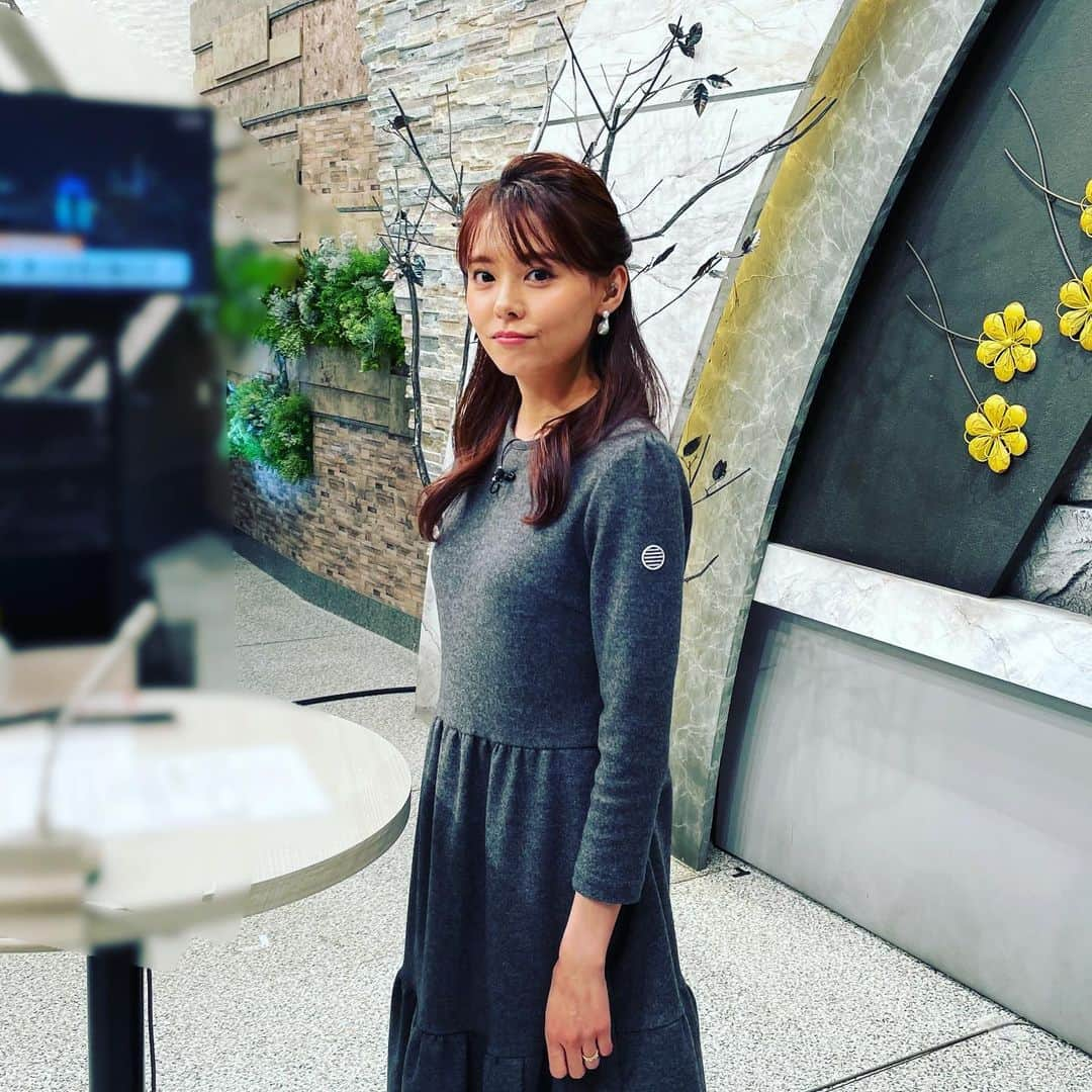 藤井弘輝(ふじいこうき) さんのインスタグラム写真 - (藤井弘輝(ふじいこうき) Instagram)「宮澤さん、お疲れ様です。#何も凝ってない写真 #宮澤アナ #プライムオンラインtoday #リハーサルが終わった瞬間にパシャリ #今週もよろしくお願いします #なんかカッコ良い」1月25日 20時15分 - fujii_koki_cx