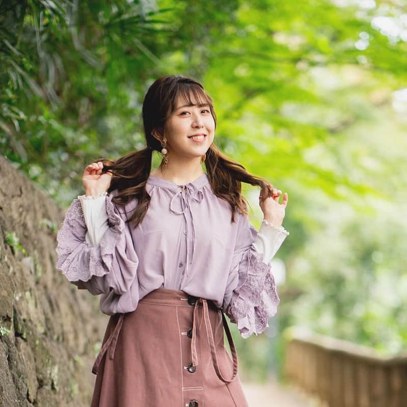 井上麗夢のインスタグラム：「🌕﻿ ﻿ 今日もひとつ﻿ レベルあっぷ☺️☀️﻿ ﻿ ﻿ ﻿ 1/30 13:00〜﻿ 「ODEN〜記者会見の陣〜」﻿ 4月延期公演、ということで﻿ 配信イベントがありますーー！！﻿ ﻿ ﻿ こちらの配信イベントにて﻿ ポイント声によるゲームが行われて﻿ それの勝敗によって﻿ ﻿ 4月の公演の衣装の格付け決定！！！﻿ ﻿ ﻿ ﻿ みなさまから協力頂けるのは﻿ ドリンクの杯数！！！！笑﻿ ﻿ ﻿ れむのドリンクチケットを買っていただけたら﻿ それがポイントになるよーーー🥺🥺🥺﻿ ﻿ ﻿ ﻿ 1/29まで買えます！！﻿ ﻿ Twitter:@Remu_19﻿ ﻿ ﻿ に詳細のせますよーーー！！！﻿ ﻿ ﻿ ﻿ #カメラ女子 #カメラ女子部 #ipone #東京写真部 #写真部 #instagood  #olympuspen #写真好きな人と繋がりたい  #写真を撮るのが好きな人と繋がりたい  #カメラ好きな人と繋がりたい #カメラマン募集 #ファインダー越しの私の世界  #フィルター越しの私の世界 #ポートレート #ポートレートモデル #女優 #井上麗夢　#YouTube #ダイエット #写真集　#言霊 #被写体モデル」