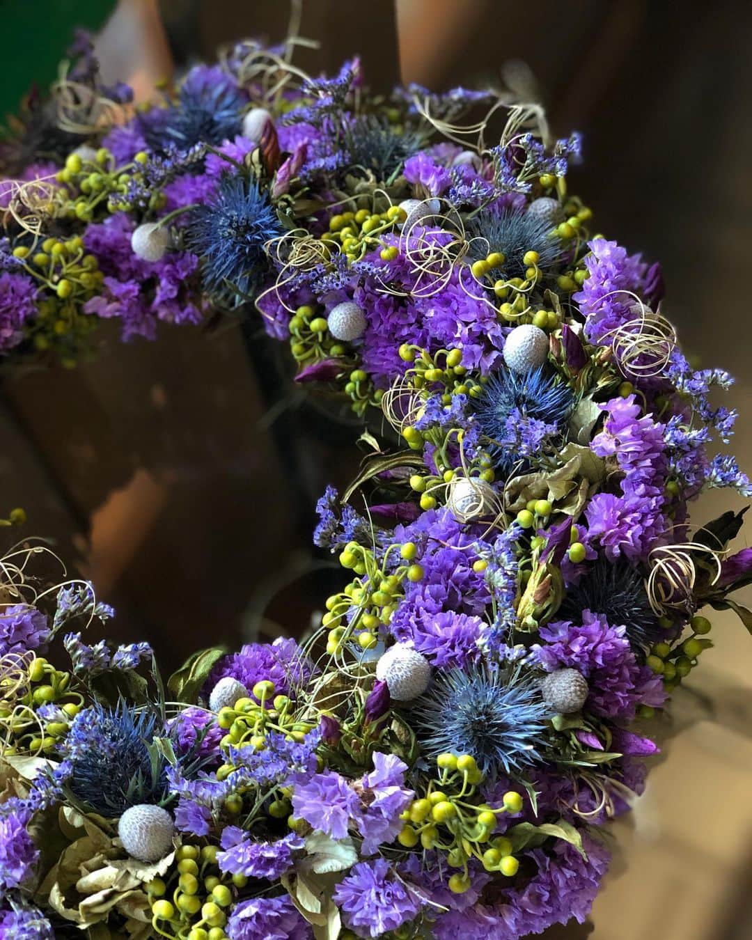 アンヘロ・カロ・ヌエバスさんのインスタグラム写真 - (アンヘロ・カロ・ヌエバスInstagram)「1月最終週となりましたね。 早い… 明日は、1,000円花束ご用意できそうです。  ご予約のリースもゆっくりゆっくりですが、仕上げております。 お待たせしてすみません。  #flowers  #花のある暮らし  #driedflowers  #ドライフラワー #wreath  #リース」1月25日 20時21分 - caro_angelo