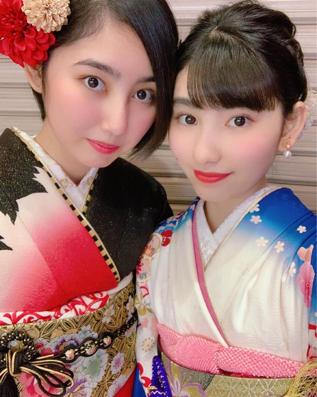 平愛梨さんのインスタグラム写真 - (平愛梨Instagram)「姪っ子😍❣️  「愛ちゃん、愛ちゃん」って懐いてくれる可愛い姪っ子💕  遂に成人をむかえたんだね😭  私の成人式には一緒に記念撮影できたけど姪っ子の成人には一緒に撮れなかったことが寂しくも感じる。  遠く離れてるけど2人がのびのびハッピーに過ごしてることを願ってる🙏  Looking forward to your future✨  @sei_10  @88tren  @yunataira_official  #姪っ子#成人式#おめでとう#いつまでも#幼いまま#昔は#モデルごっこ#楽しかったね#女子旅#韓国旅行#楽しかったね#トルコ旅行　も#フランス旅行　も#実現したい#どうか#元の生活に戻れますように」1月25日 20時42分 - harikiri_tairi