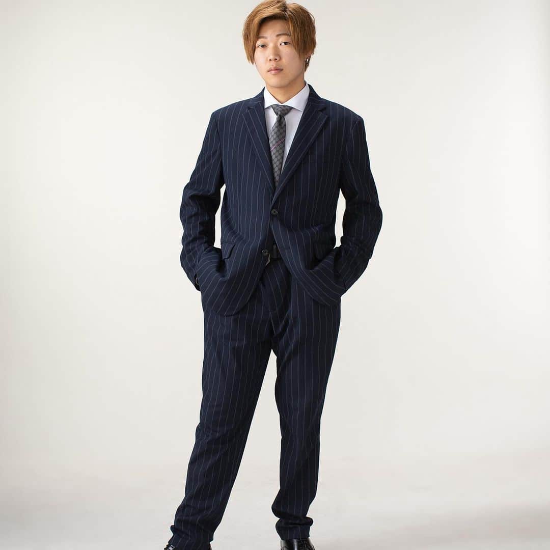 きんふんぱーりーさんのインスタグラム写真 - (きんふんぱーりーInstagram)「スーツどうでふか？？  #スーツ #スーツ男子 #suit #suits #成人式 #成人 #新成人 #ホスト」1月25日 20時54分 - toshi_kp
