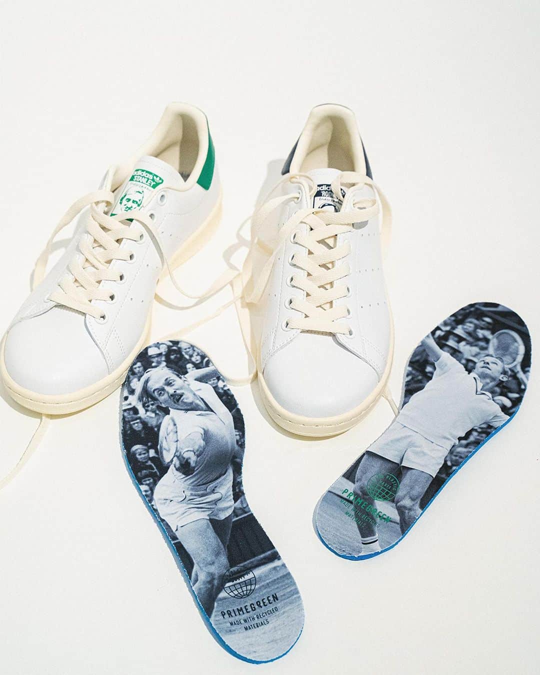のインスタグラム：「﻿ ﻿ 【 ADIDAS STAN SMITH 】﻿ ﻿ 二大テニスレジェンドをあしらったスタンスミス。﻿ 友でありライバルでもあった二人の伝説のテニスプレーヤー、ロッド・レーバーとスタン・スミスにオマージュを捧げたデザイン。片方のシュータンにロドニーを、もう片方にお馴染みのスタンの顔をそれぞれあしらっている。﻿ ﻿ SIZE :  23 , 23.5 , 24 , 24.5﻿ COL : white﻿ ¥ 14,000+tax ﻿ ﻿ ---------------------------------------------------﻿ ﻿ 【SHOP LIST】﻿ ﻿ JOINT WORKS SHINJUKU﻿ 035-363-7572﻿ ﻿ JOINT WORKS MARK IS MINATOMIRAI﻿ 045-640-0177﻿ ﻿ JOINT WORKS LALA PPORT TOKYO-BAY﻿ 047-421-7101﻿ ﻿ ﻿ ﻿ #jointworks ﻿ #baycrews﻿ #2021ss﻿ #newitem ﻿ #newarrivals﻿  #mensfashion﻿  #ladysfashion﻿ #sneaker﻿ #adidas﻿ #adidasoriginals﻿ #stansmith」